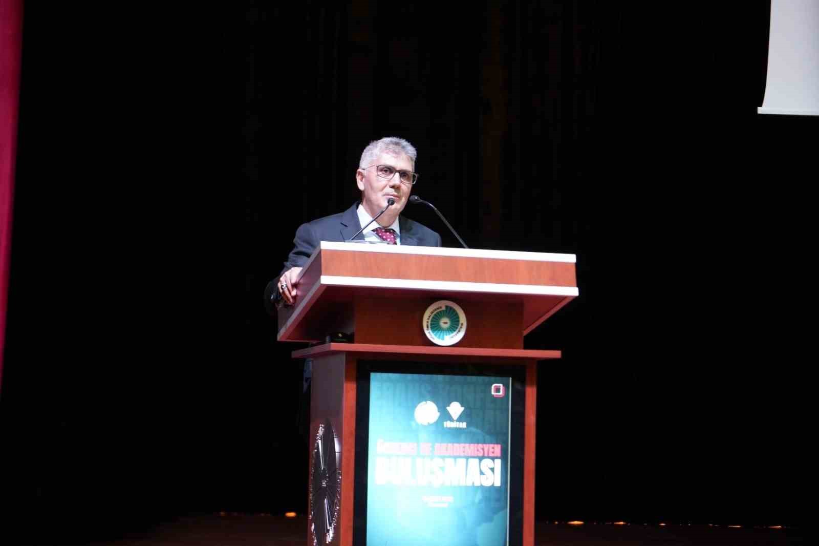 Niğde&rsquo;de &ouml;ğrenci ve akademisyenlere T&Uuml;BİTAK destekleri anlatıldı
