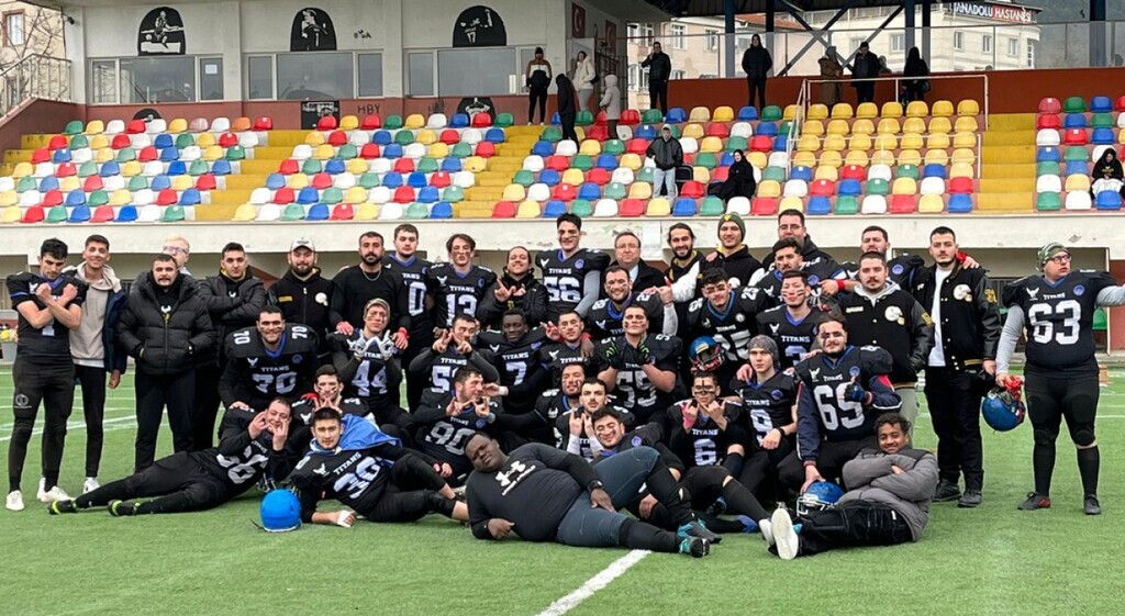 TÜSF Korumalı Futbol 1. Ligi’nde Dumlupınar Titans fırtınası