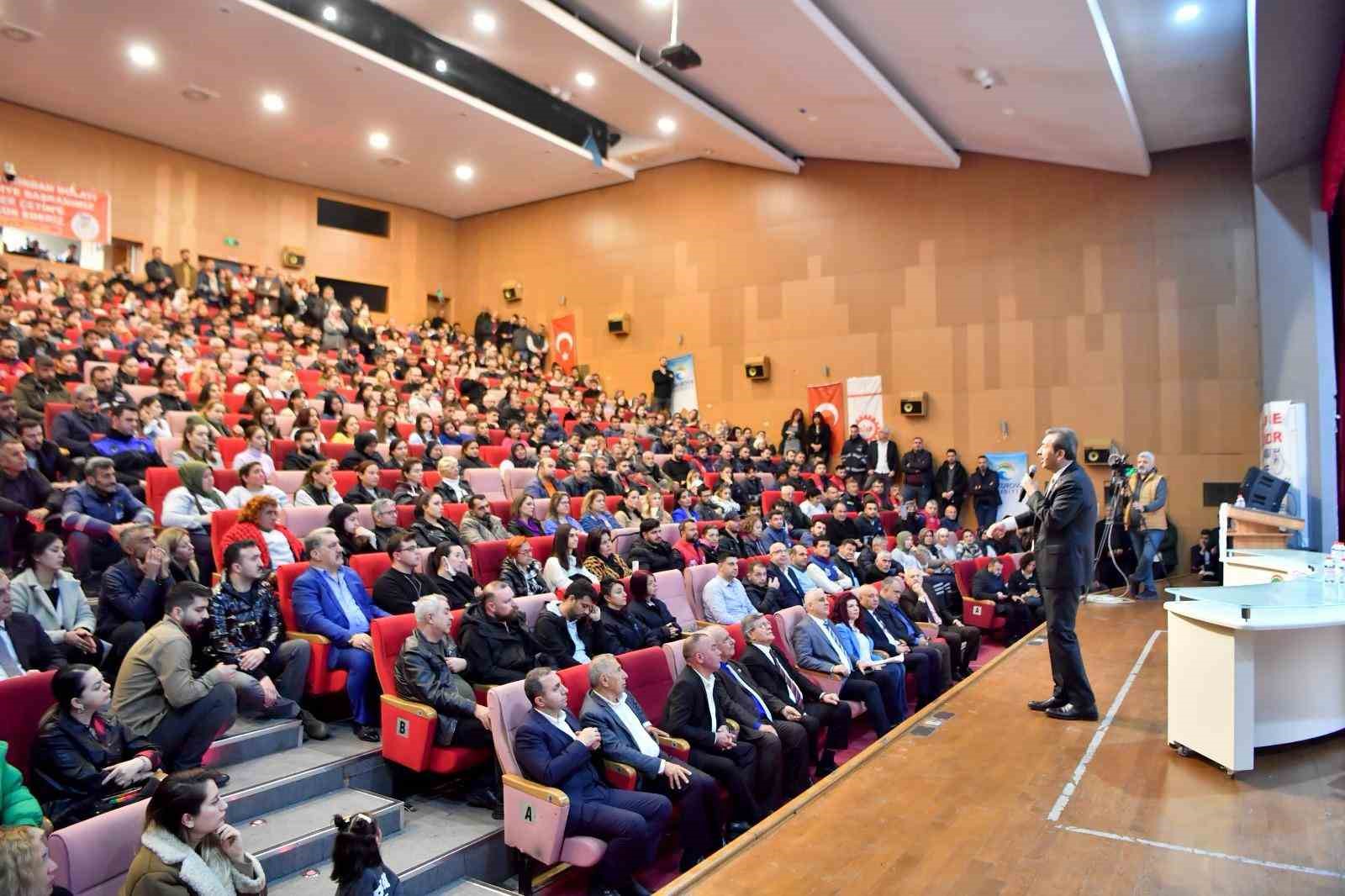 &Ccedil;ukurova&rsquo;da en d&uuml;ş&uuml;k iş&ccedil;i &uuml;creti 35 bin lira oldu
