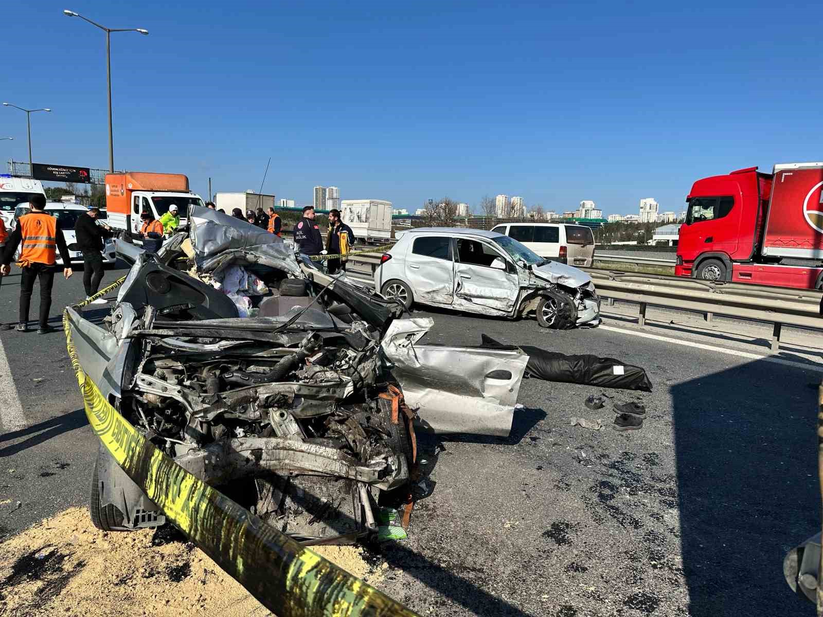 TEM Otoyolu’nda zincirleme trafik kazası: 1 ölü