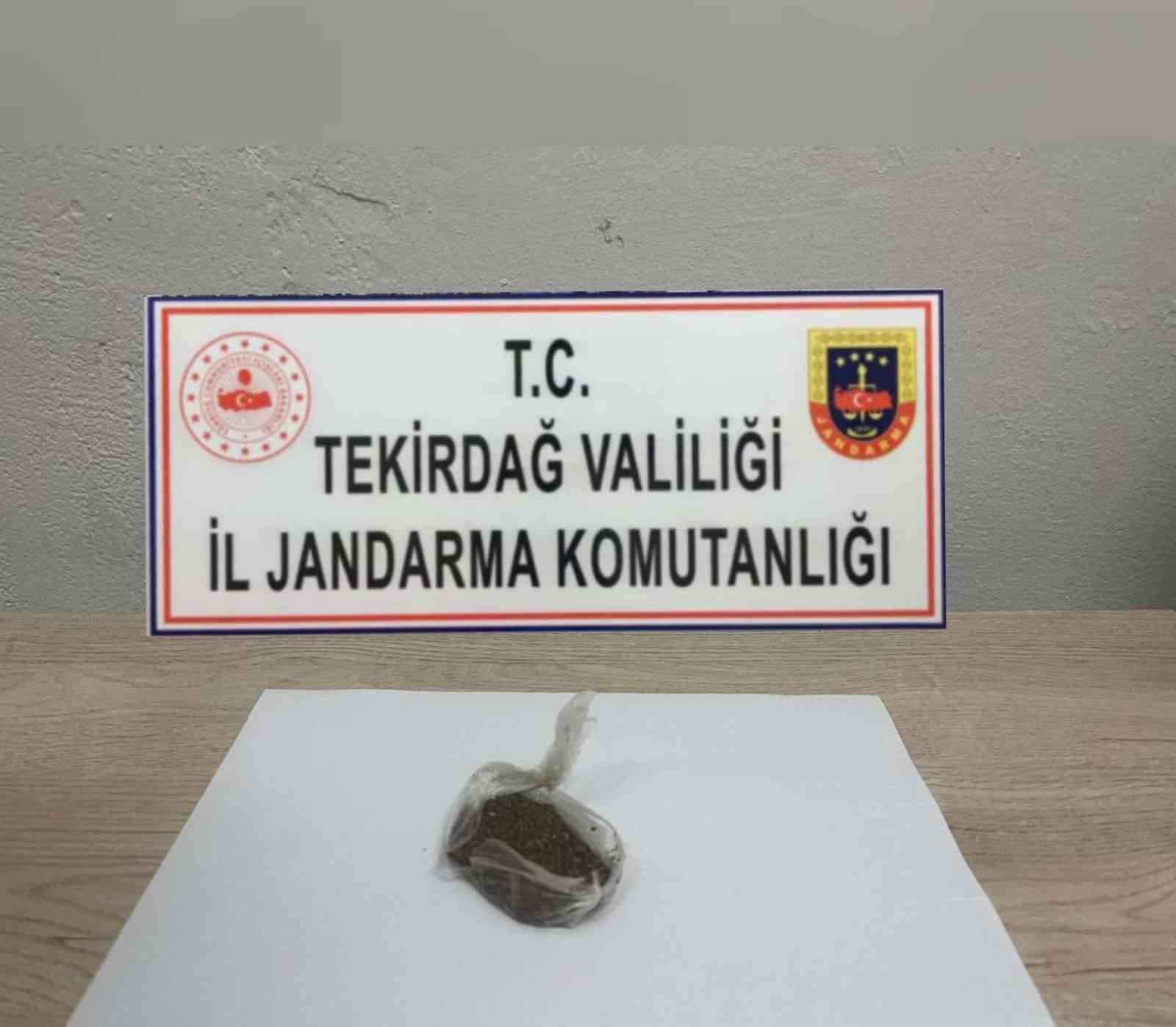 Tekirdağ’da 2 kişi uyuşturucudan yakalandı
