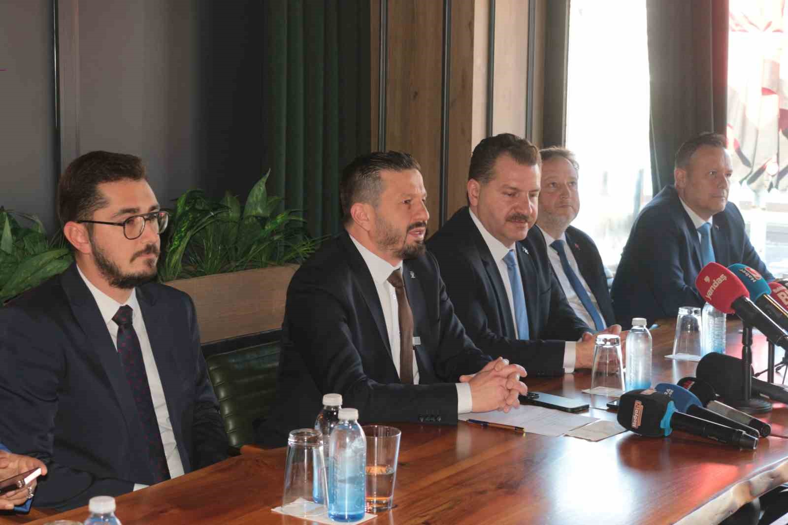 AK Parti Balıkesir İl Başkanlığı Cumhurbaşkanı Erdoğan’ı bekliyor
