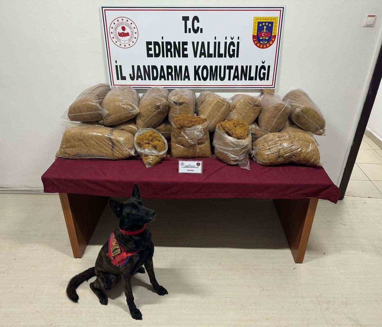 Edirne&rsquo;de 90 kilo ka&ccedil;ak t&uuml;t&uuml;n ele ge&ccedil;irildi
