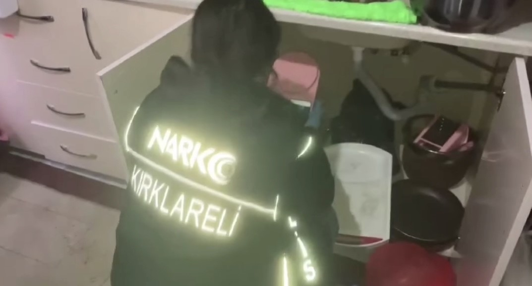 Kırklareli&rsquo;nde uyuşturucu operasyonu: 15 g&ouml;zaltı
