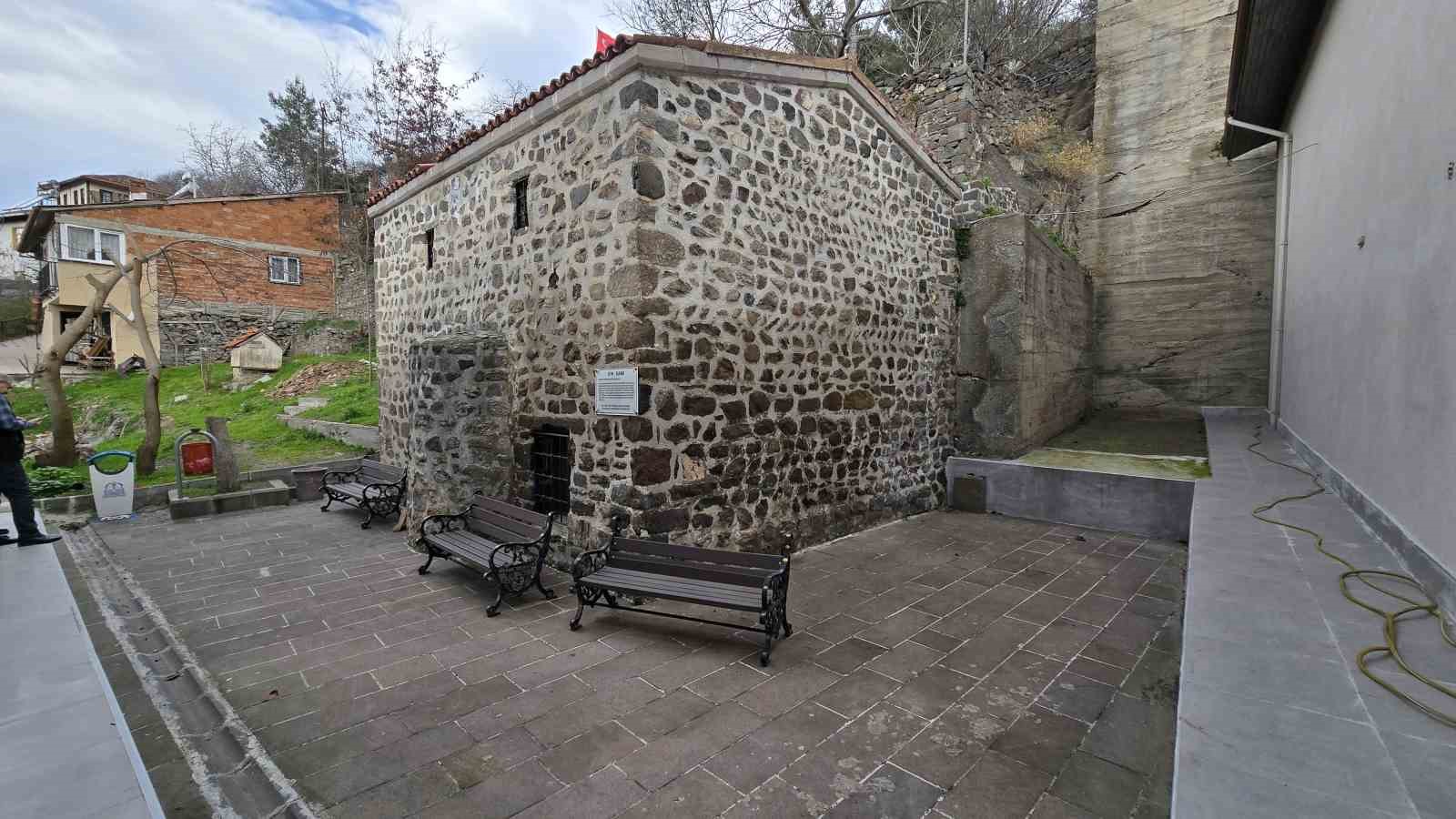 Tokat&rsquo;ta Niksar&rsquo;ın tarihi mirası &rsquo;Cin Cami&rsquo; 864 yıldır ayakta
