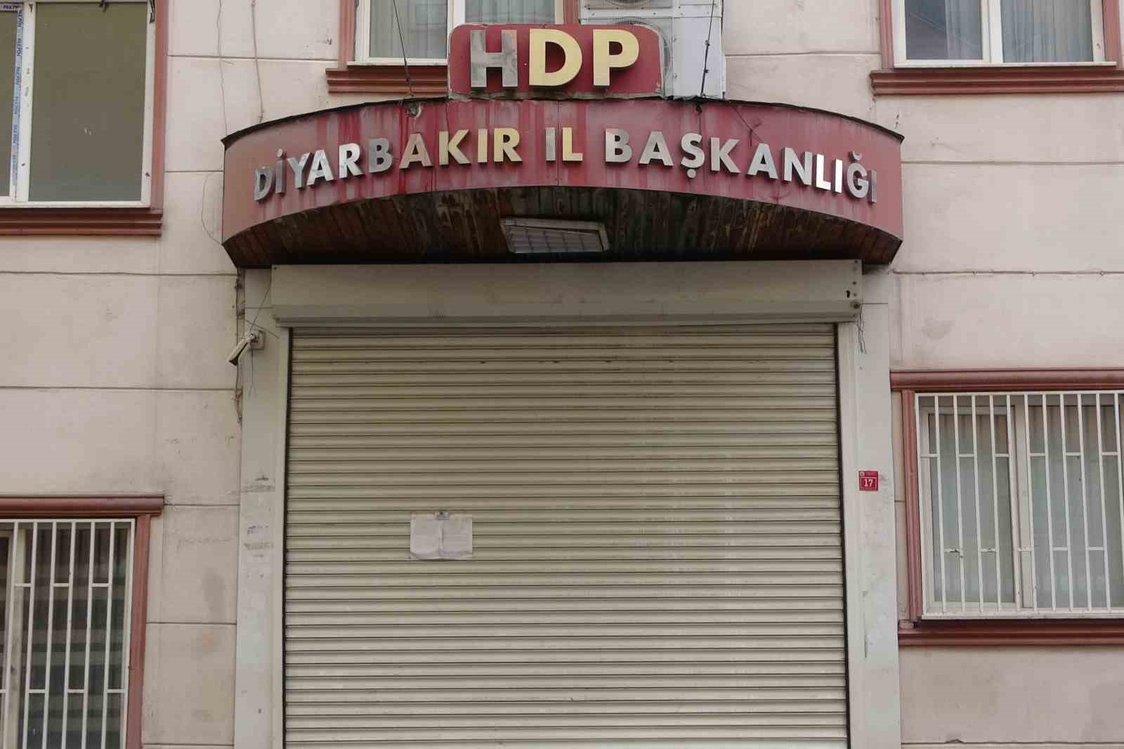 HDP önündeki evlat direnişi bin 634. gününde
