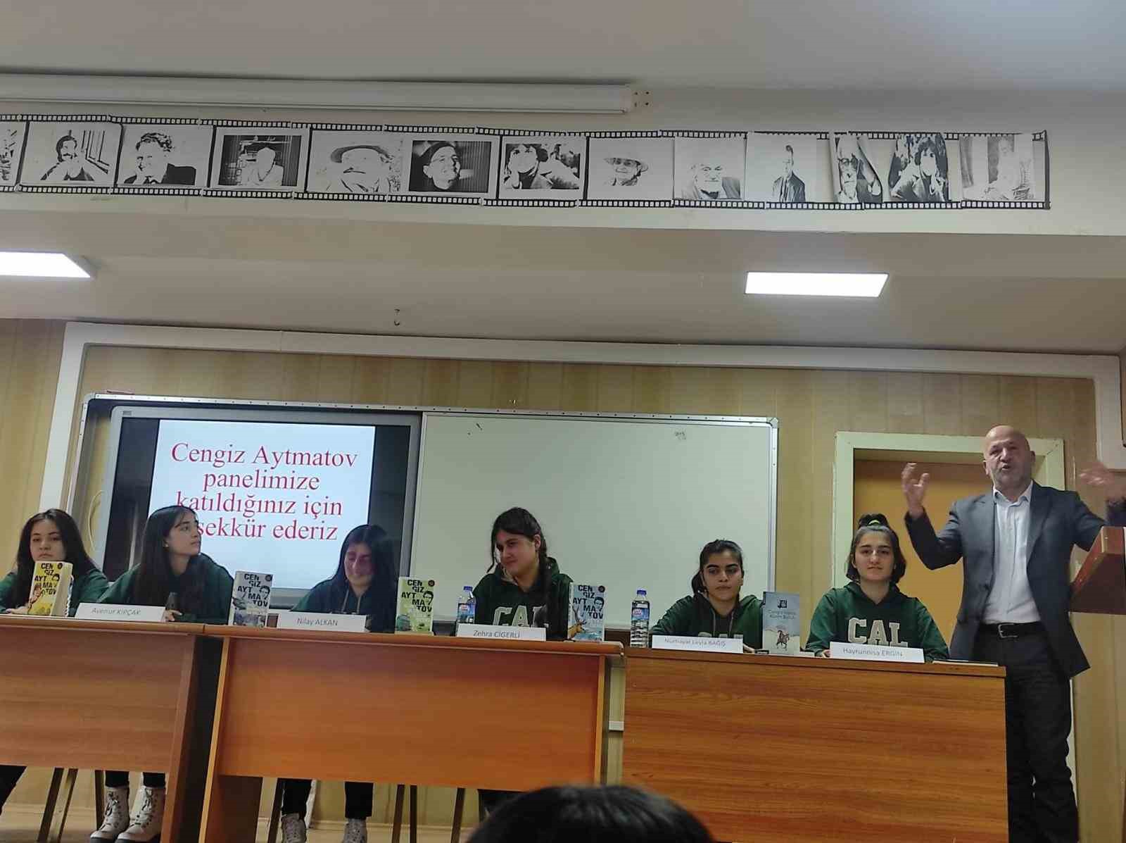 Van’da "Cengiz Aytmatov" paneli düzenlendi