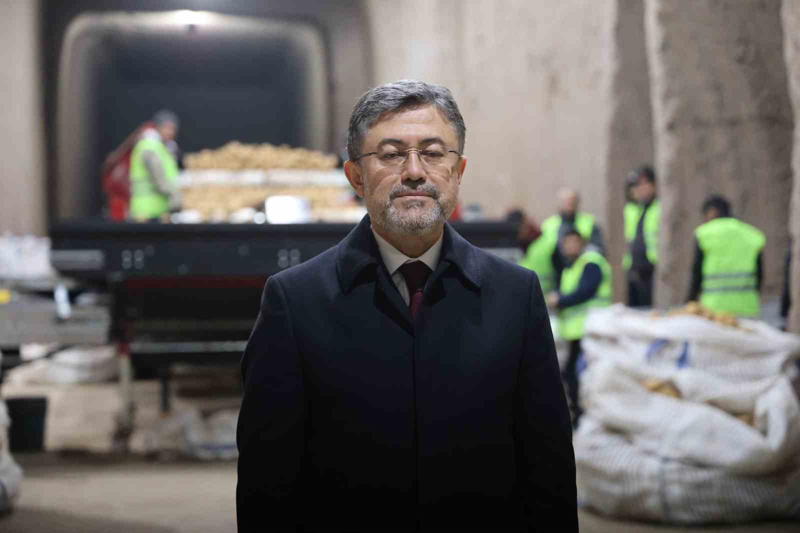 Tarım ve Orman Bakanı Yumaklı: &ldquo;T&uuml;rkiye&rsquo;nin gıda arz g&uuml;venliği ile alakalı bir sorunu yoktur"
