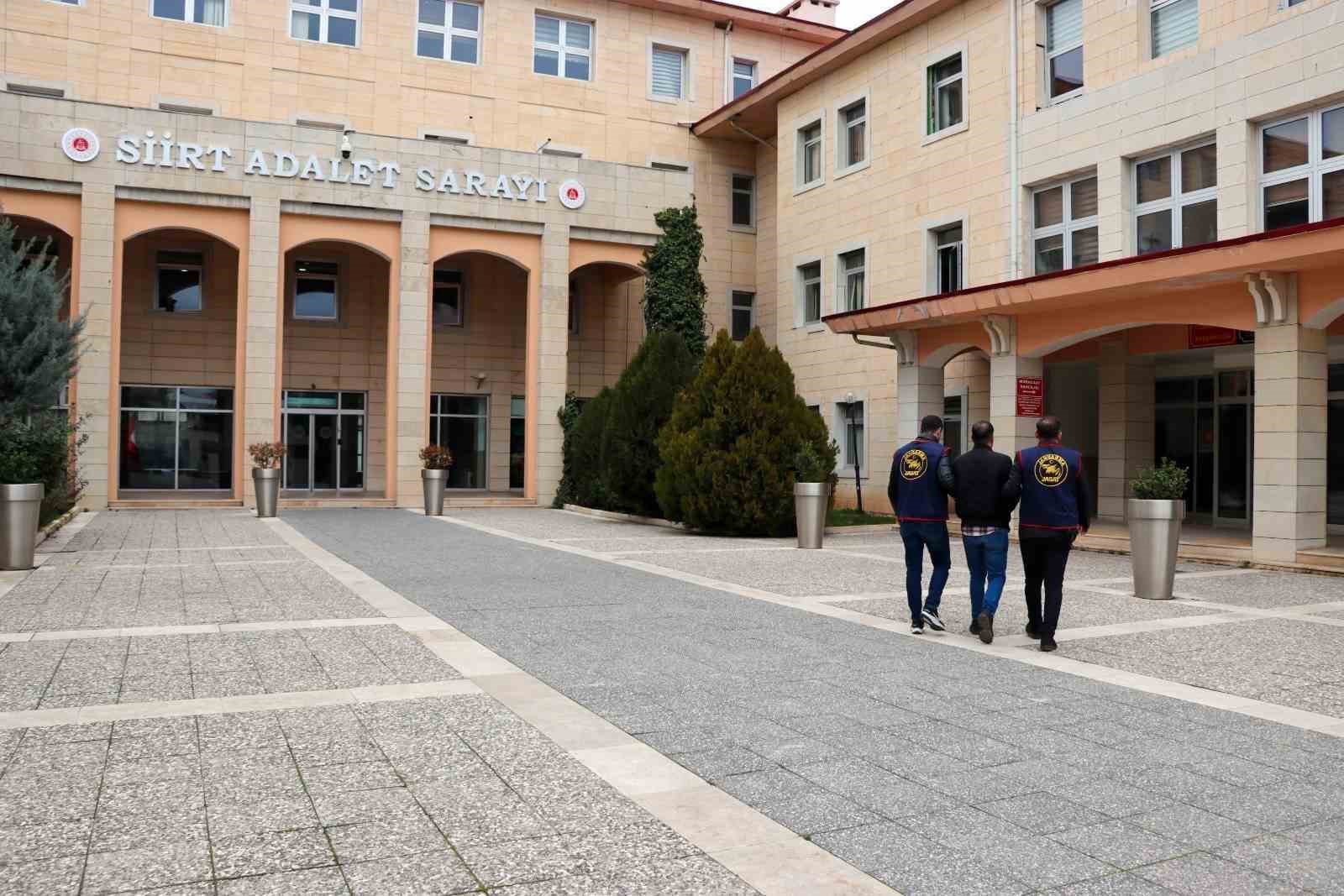 Siirt’te 45 yıl hapis cezası bulunan zanlı yakalandı