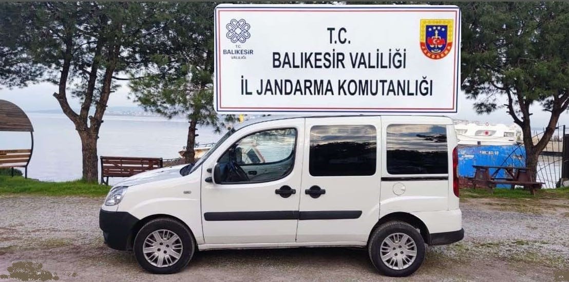 Balıkesir’de 173 düzensiz göçmen ve 2 organizatör yakalandı
