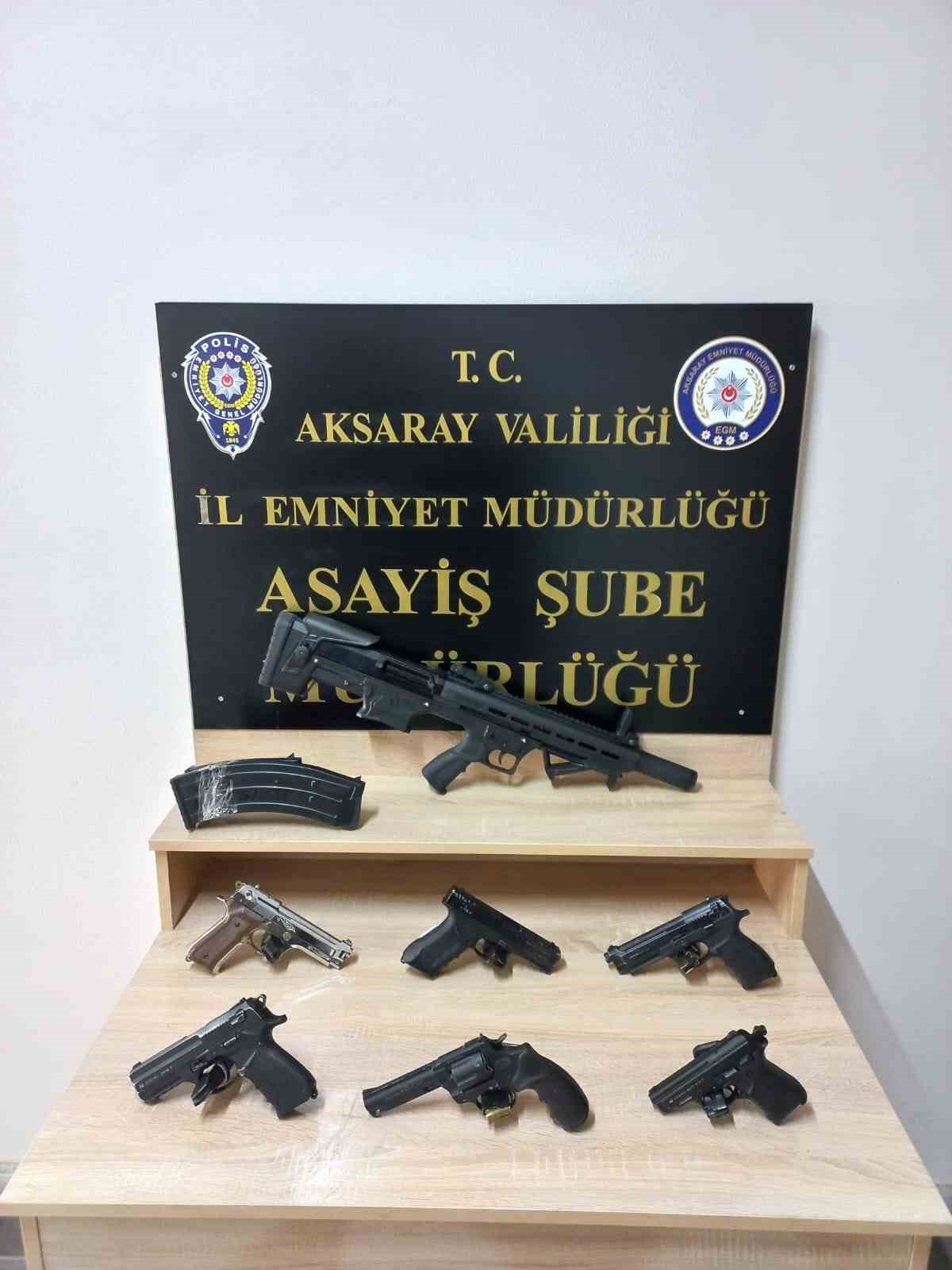 Aksaray&rsquo;da aranan 43 şahıs yakalandı, 17 kişi tutuklandı
