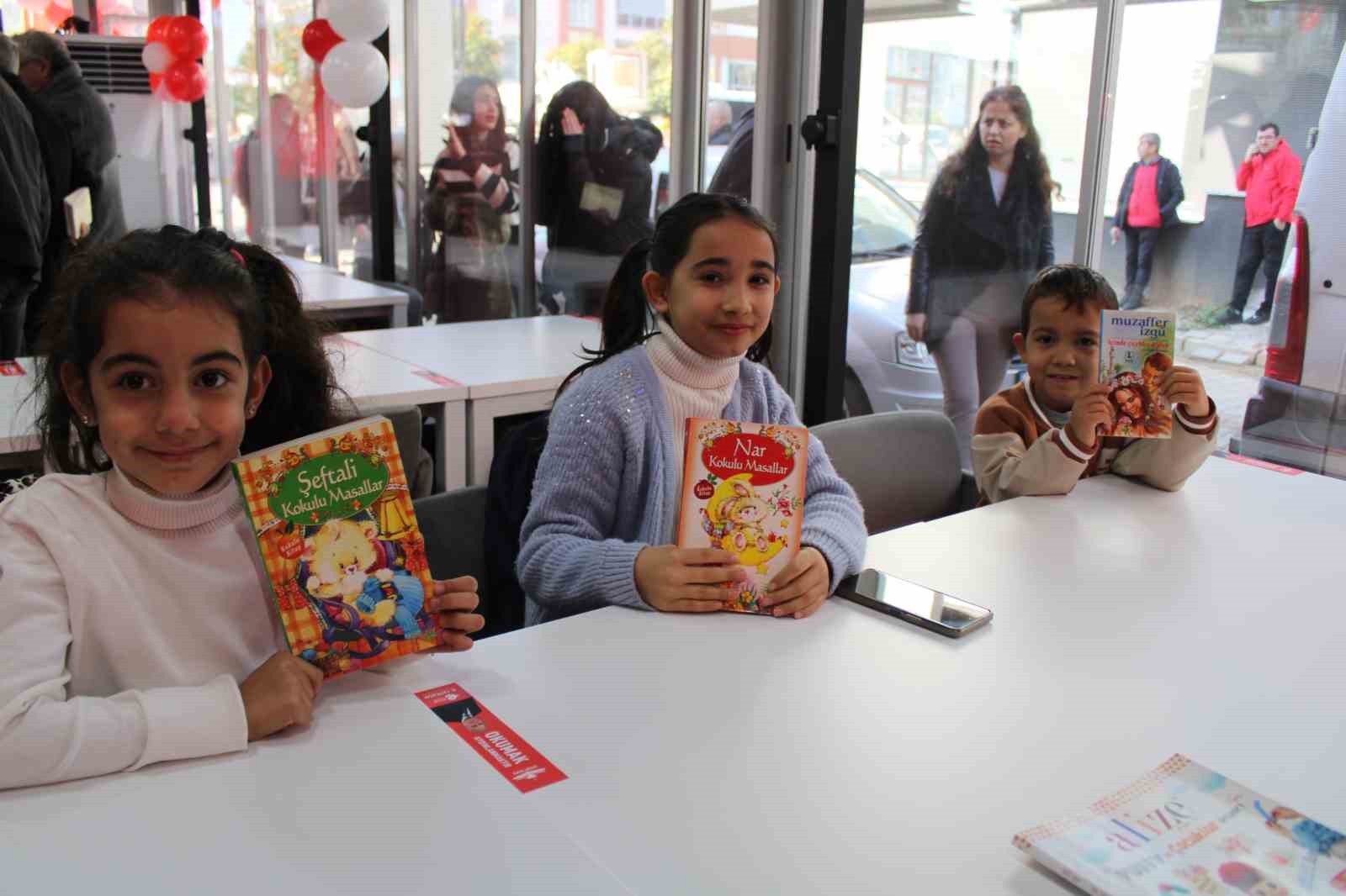 Başkan Atay’dan Tepecik Mahallesi’ne Kitap Kafe ve Hanımevi sözü
