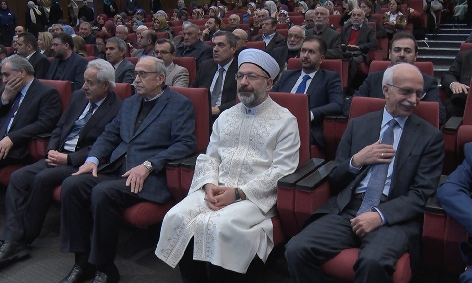 Diyanet İşleri Başkanı Erbaş Ustalara Saygı Paneli’ne katıldı