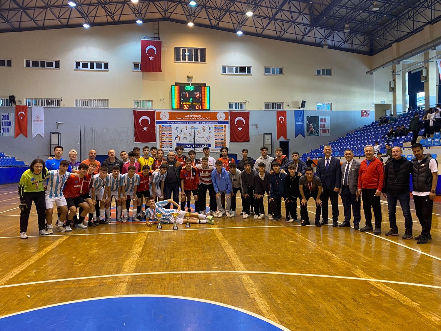 Aydın’da Okul Sporları Futsal Turnuvası sona erdi
