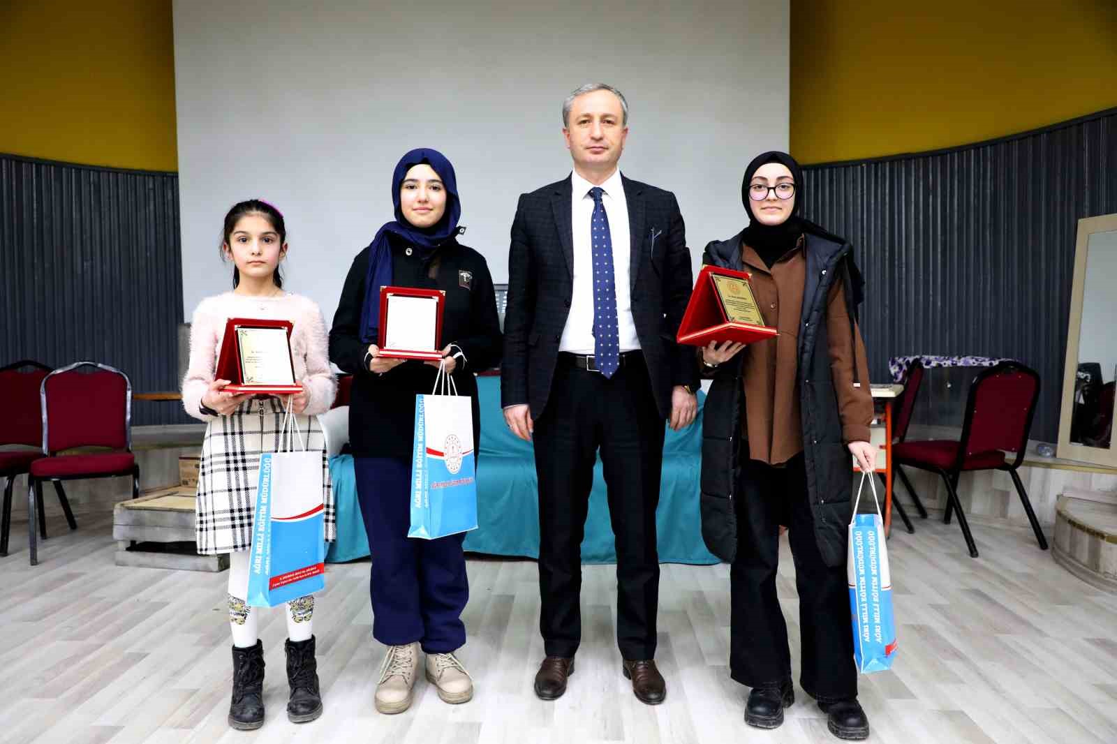 Ağrı’da "Paydos" isimli tiyatro oyunu büyük ilgi gördü