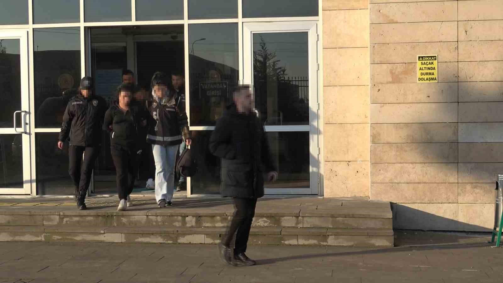 K&uuml;tahya&rsquo;da tefecilik operasyonunda 3 tutuklama
