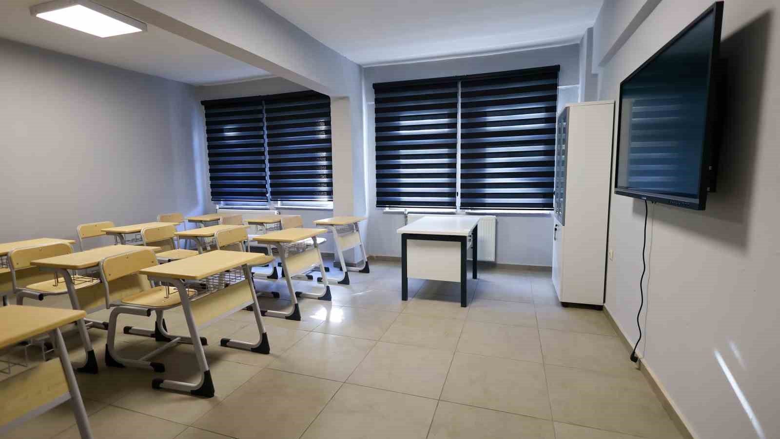 Uşak Belediyesi Genç Kuşak Akademi’den öğrencilere müjde