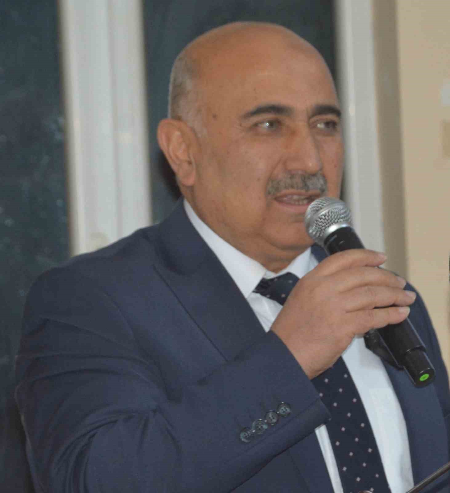 Bayat Belediye Başkanı Ekrem &Uuml;nl&uuml;, &ldquo;Hayallerimizi ger&ccedil;ekleştirmek i&ccedil;in &ccedil;ıktığımız yolda verdiğimiz t&uuml;m s&ouml;zleri yerine getirmenin mutluluğunu yaşıyorum&rdquo;
