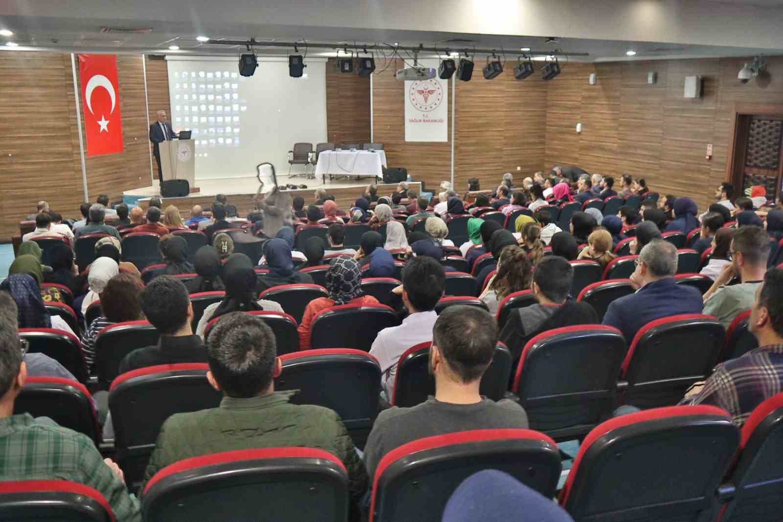Bing&ouml;l&rsquo;de Kolorektal Kanser ve Proktolojik Hastalıklar sempozyumu d&uuml;zenlendi

