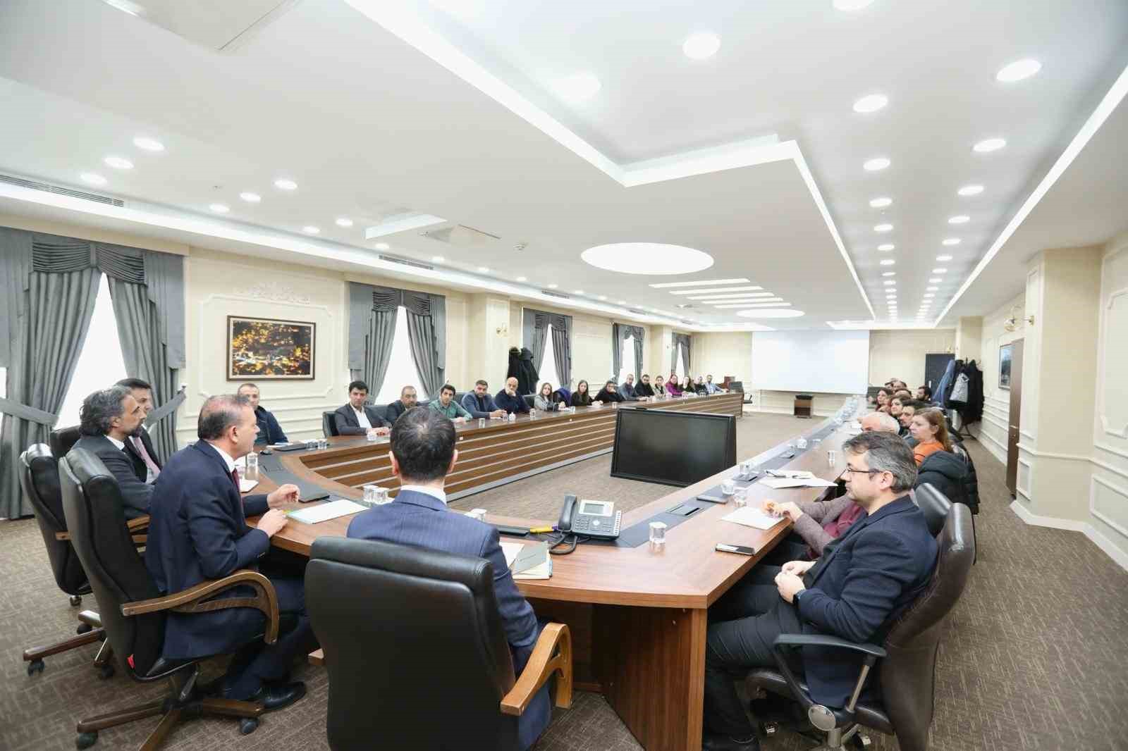 Bitlis Eren Üniversitesi’nde ‘Turizm İhtisaslaşma Toplantısı’ yapıldı