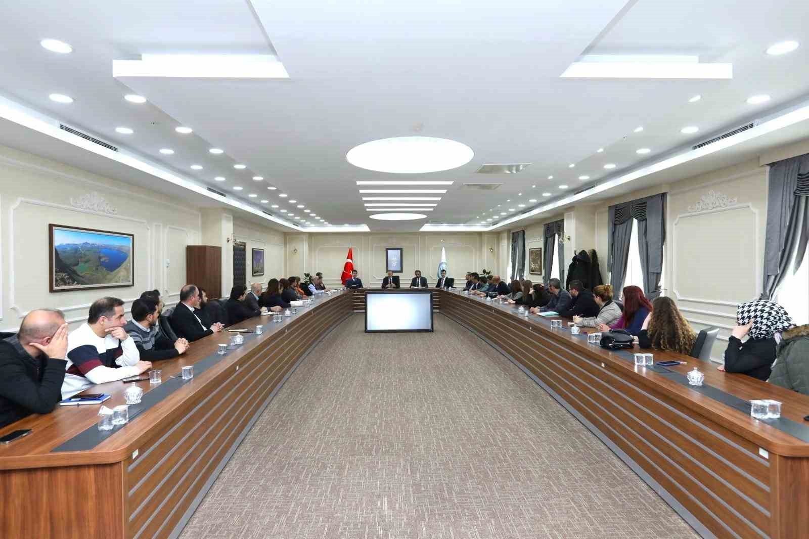 Bitlis Eren &Uuml;niversitesi&rsquo;nde &lsquo;Turizm İhtisaslaşma Toplantısı&rsquo; yapıldı
