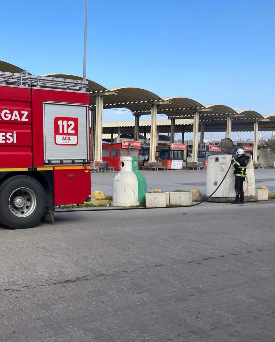 L&uuml;leburgaz&rsquo;da &ccedil;&ouml;p konteynerinde &ccedil;ıkan yangını itfaiye s&ouml;nd&uuml;rd&uuml;
