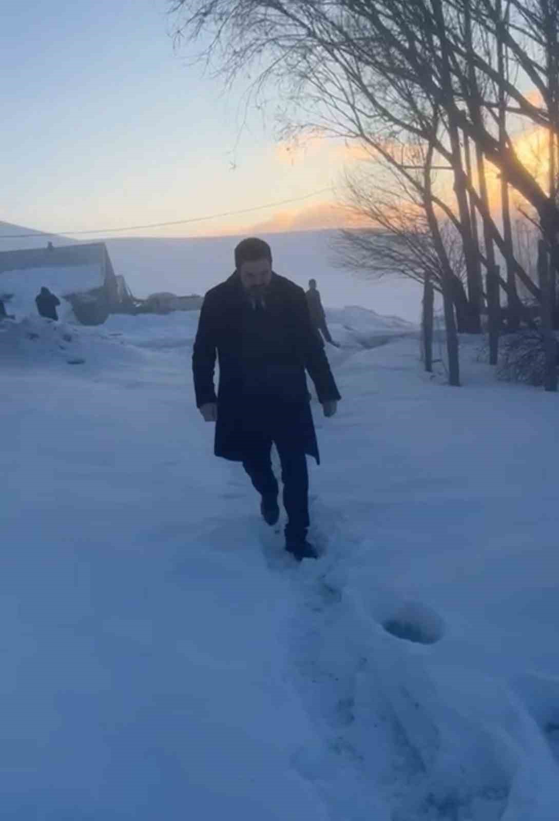 Savcı Sayan: &ldquo;Buradaki se&ccedil;imler batıdaki se&ccedil;imlere benzemez&rdquo;
