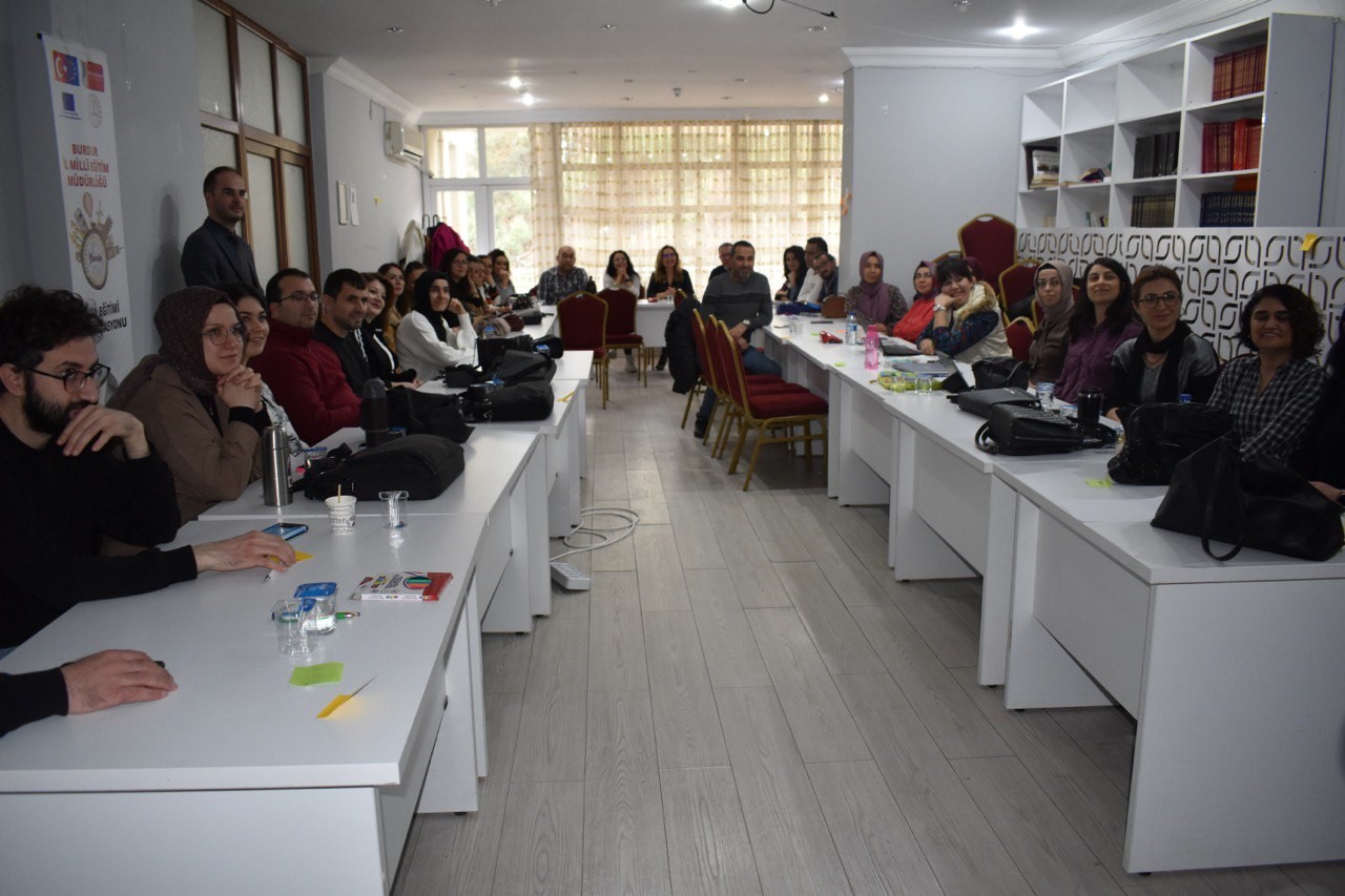 Burdur&rsquo;da Danimarkalı uzmandan İngilizce &ouml;ğretmenlerine eğitim

