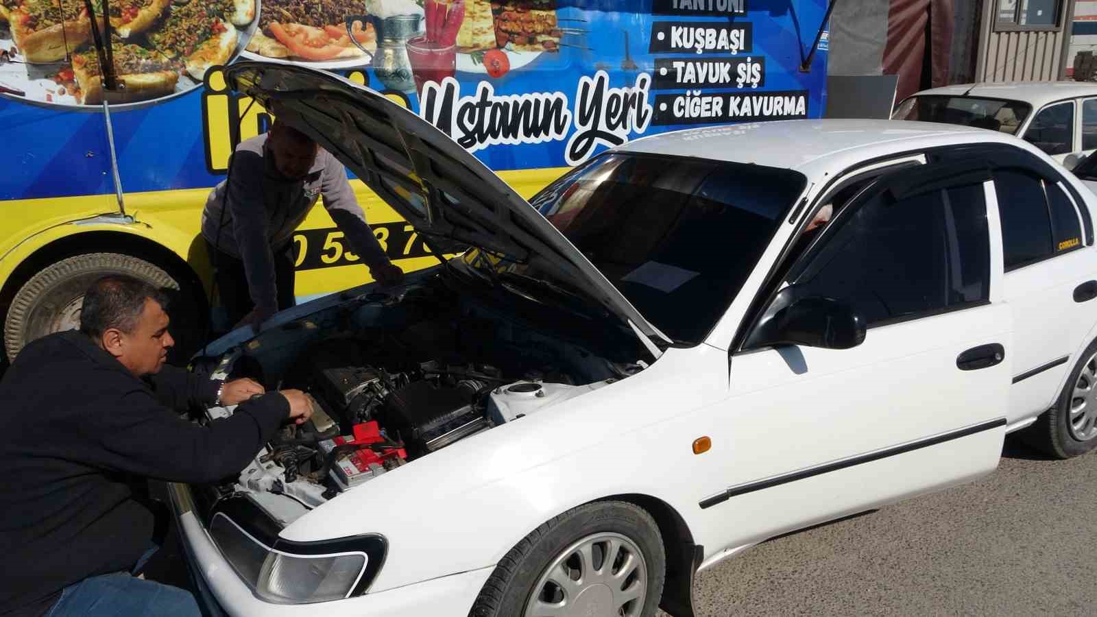 "Oto pazarında satıcı &ccedil;ok ama alıcı yok"
