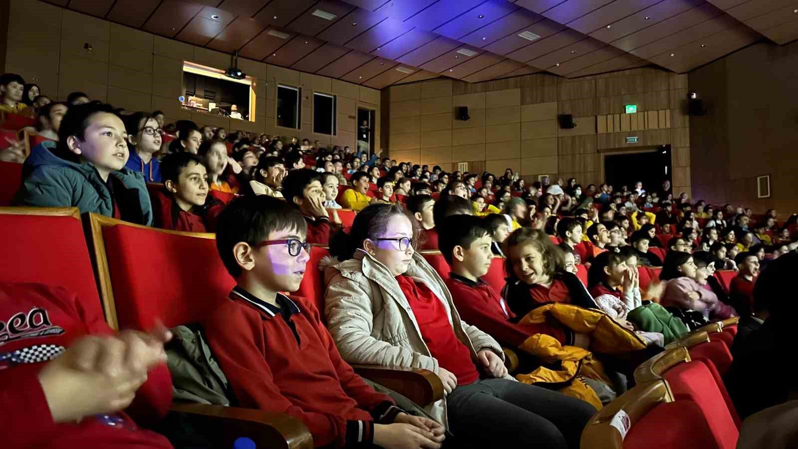 "Hz. Süleyman’ın Mucizeleri" 10 gün içinde 10 bin çocukla buluştu