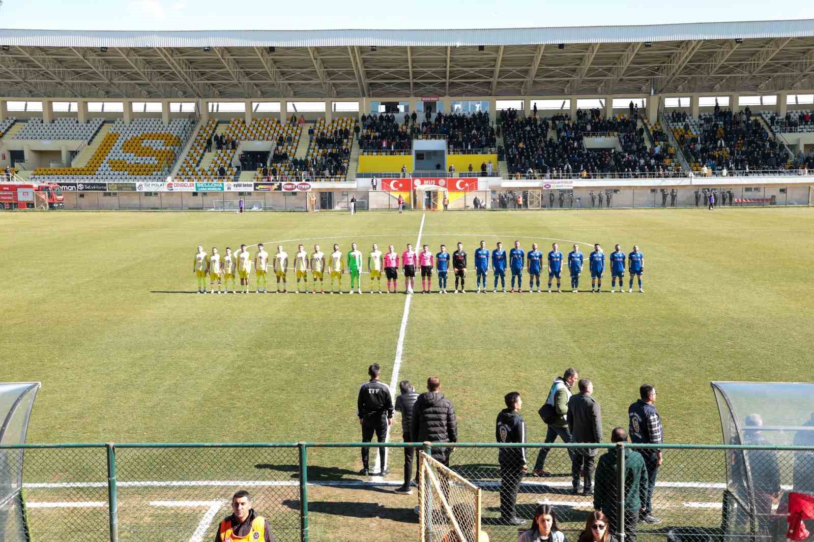 TFF 3. Lig: 1984 Muşspor: 2- Bursa Yıldırımspor: 2