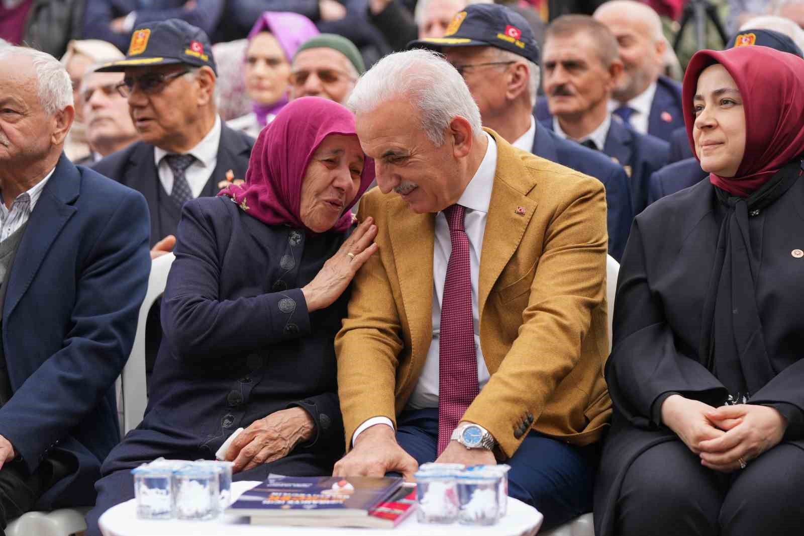 Ümraniye’de İkinci Bahar Kıraathanesi Başkan Yıldırım’ın katılımıyla açıldı
