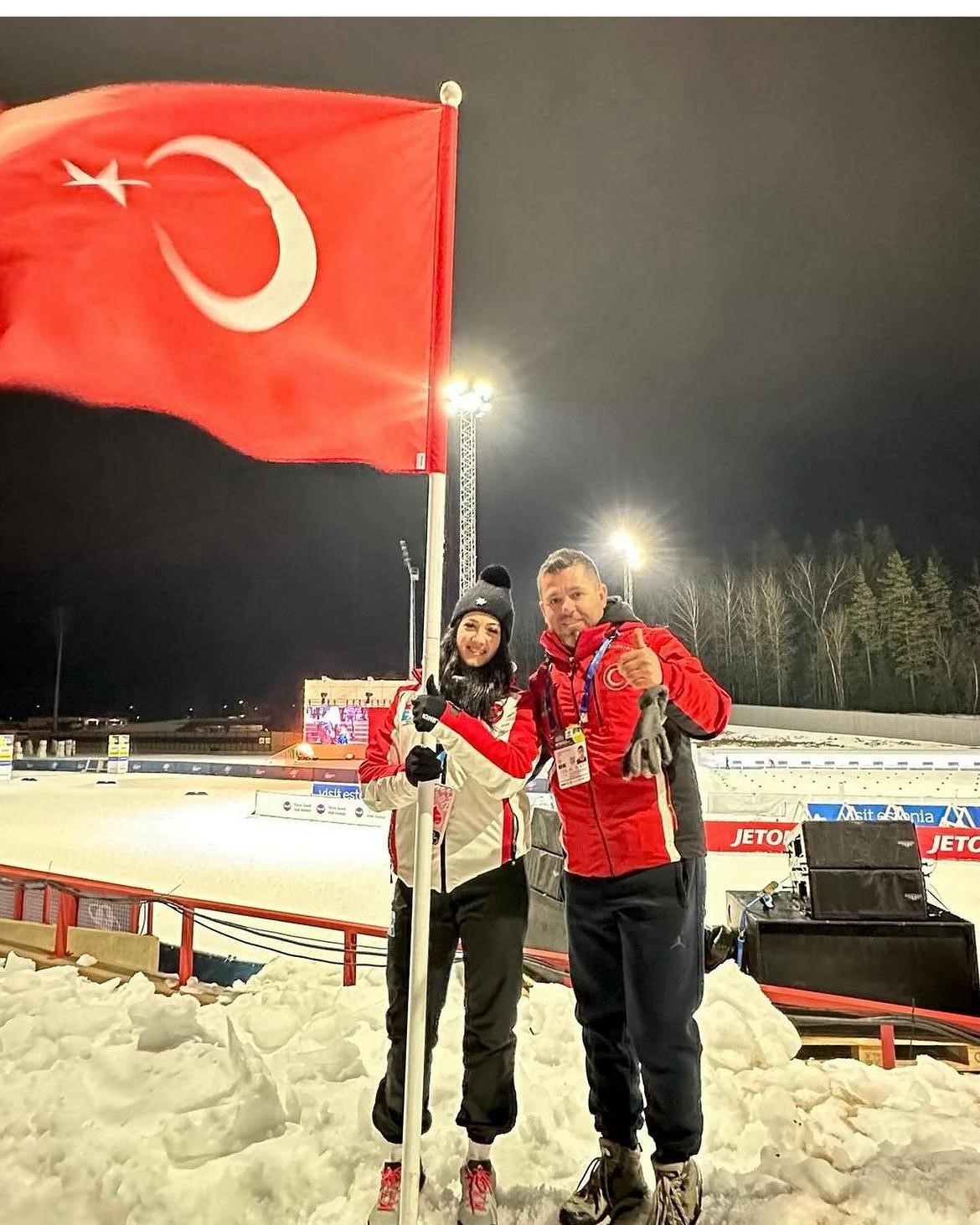 Niğdeli Milli Kayakçı Ebru Tuncer, Türk Bayrağını Estonya’da dalgalandırıyor