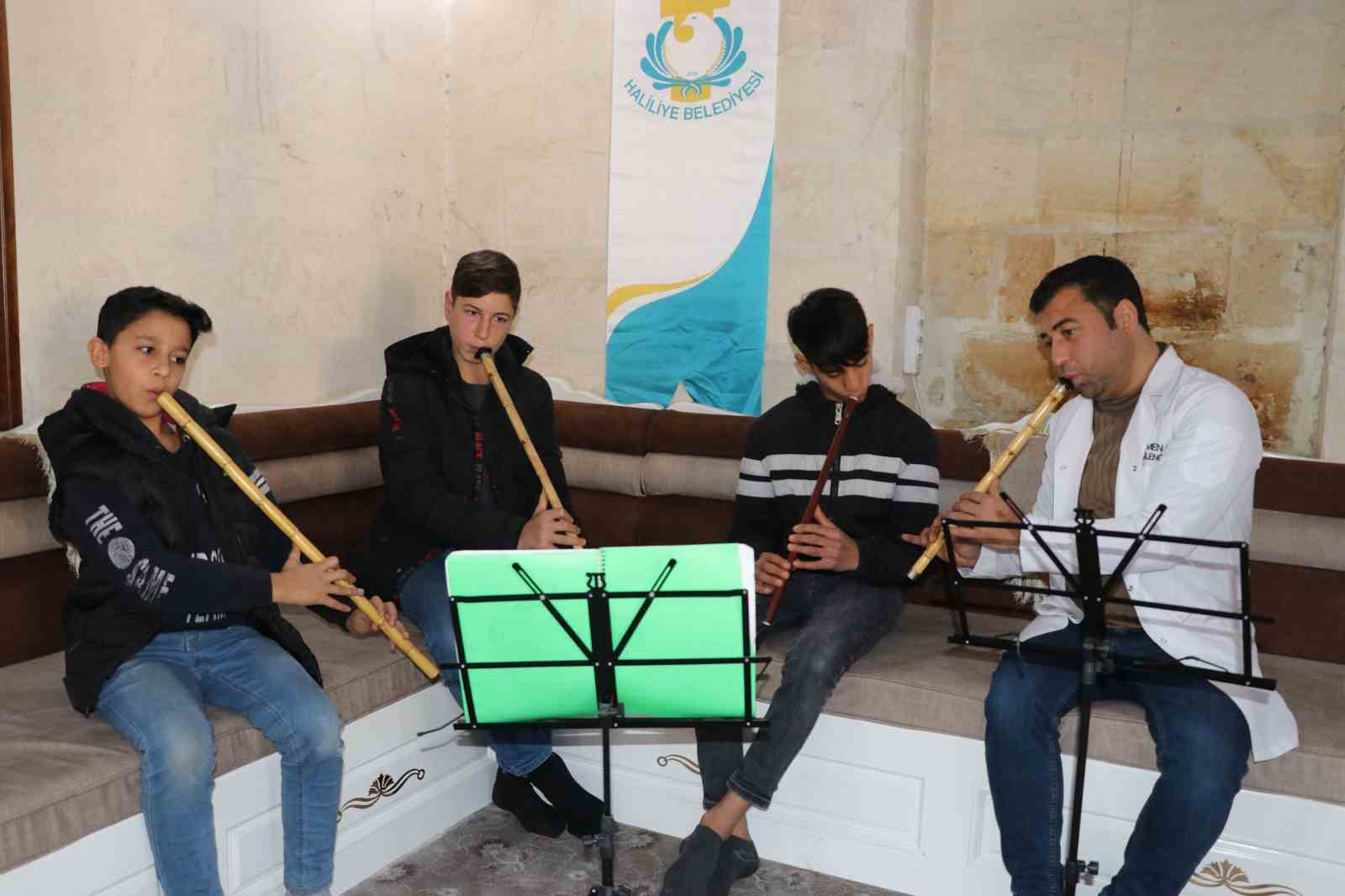 Gençler Haliliye Belediyesi ile kültür ve sanata doyuyor