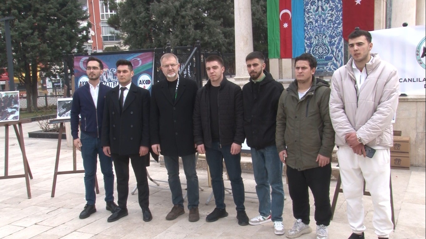 Hocalı katliamı, K&uuml;tahya&rsquo;da fotoğraf sergisi ile anıldı
