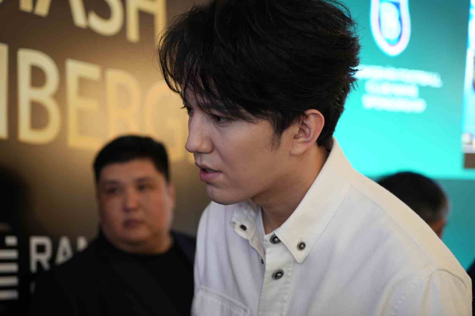 Dünyaca ünlü Dimash Kudaibergen, dev konseri öncesi basına konuştu: "Türk şarkılarını severek dinliyorum"