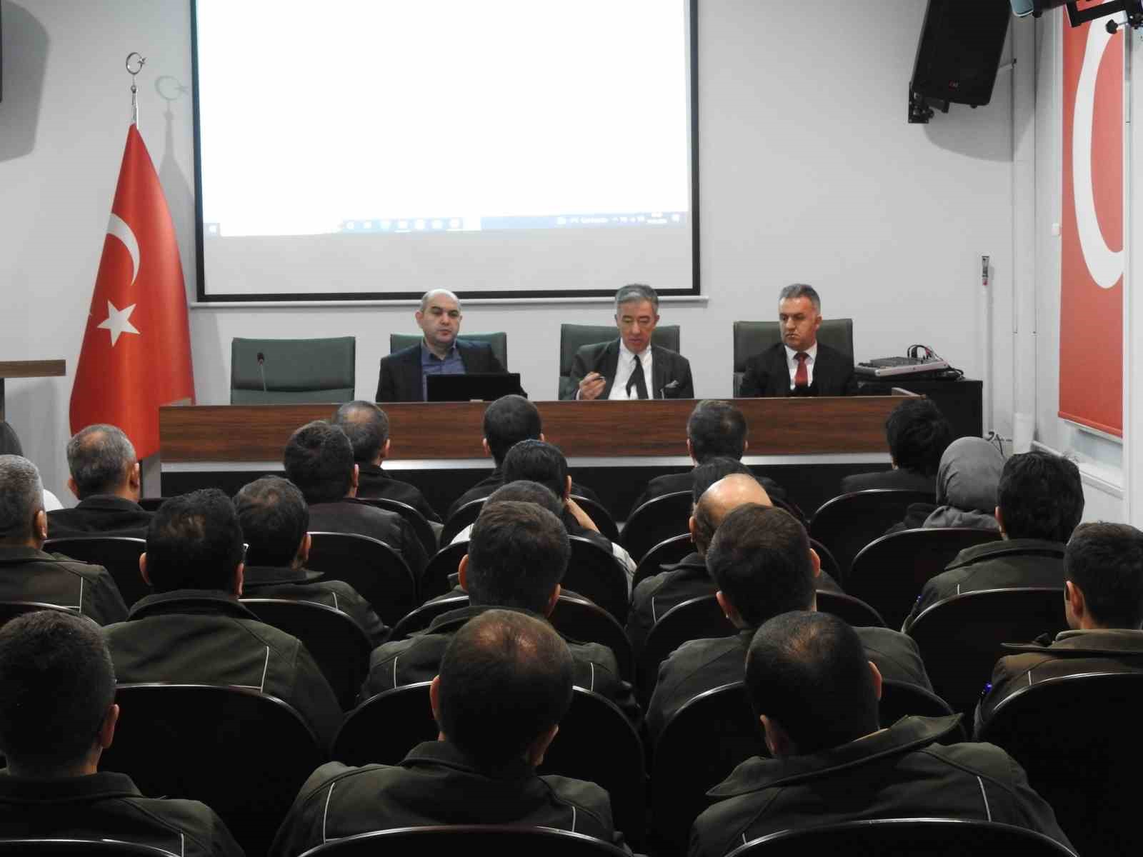 K&uuml;tahya OBG&rsquo;de Orman Zararlıları İle M&uuml;cadele Şube M&uuml;d&uuml;rl&uuml;ğ&uuml; eğitimleri
