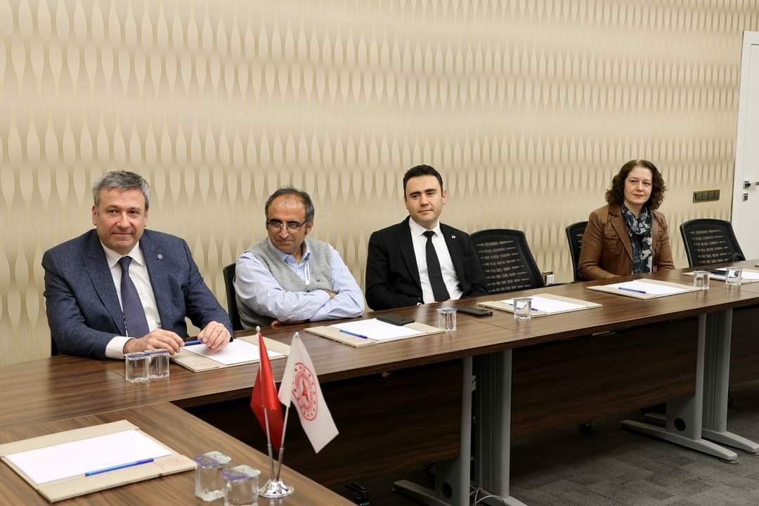 Dekan Kemaloğlu&rsquo;ndan İl Sağlık M&uuml;d&uuml;r&uuml; Erşan&rsquo;a ziyaret
