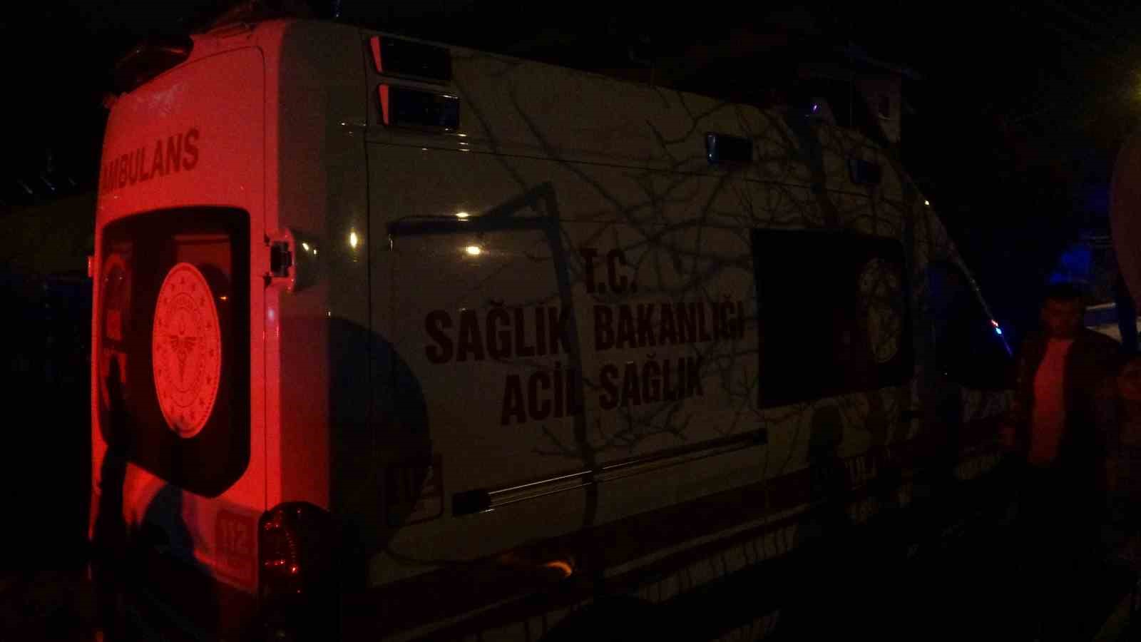 Bodrum katta &ccedil;ıkan yangın itfaiye ekiplerince s&ouml;nd&uuml;r&uuml;ld&uuml;

