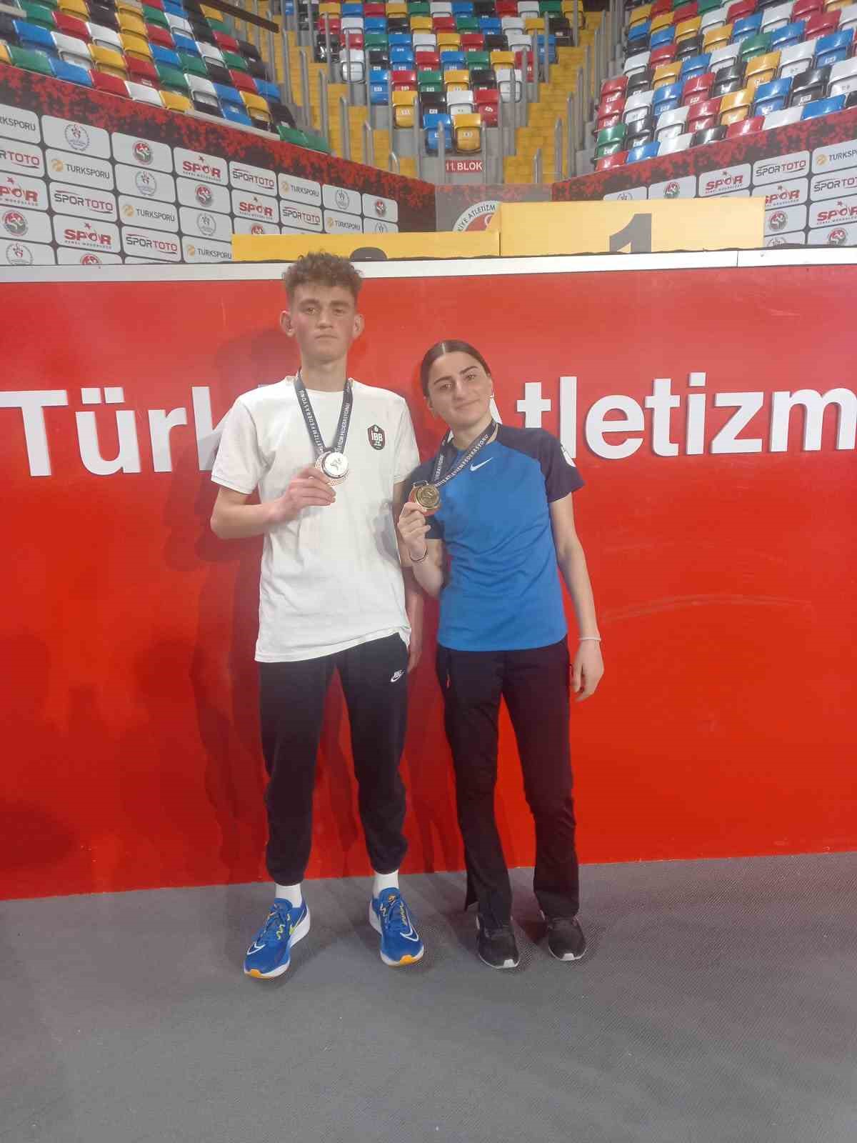 Karslı İstanbul’da madalyaları topladı