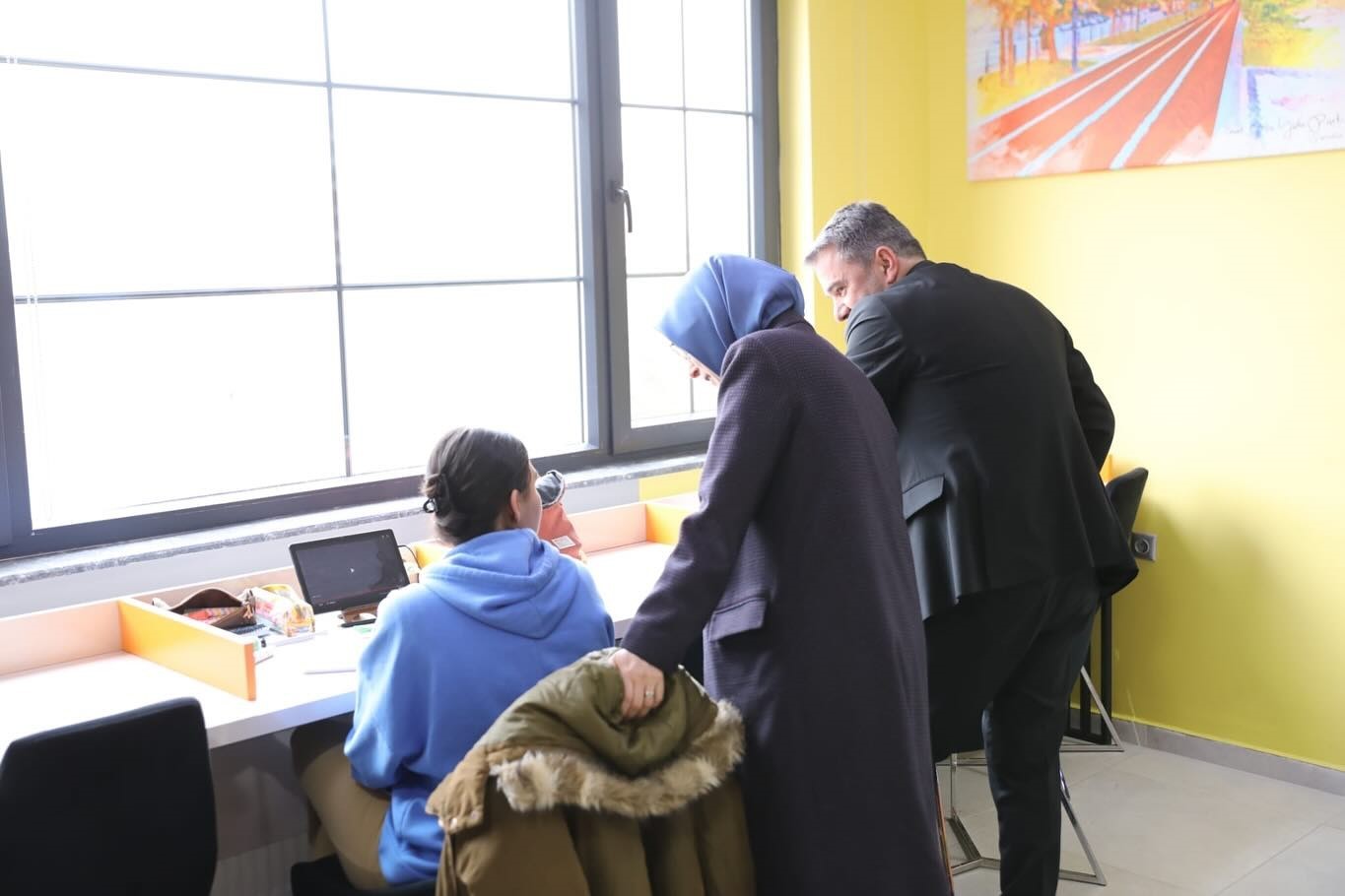 Pursaklar Belediye Başkanı Çetin’den Alev Alatlı Millet Kıraathanesi’ne ziyaret