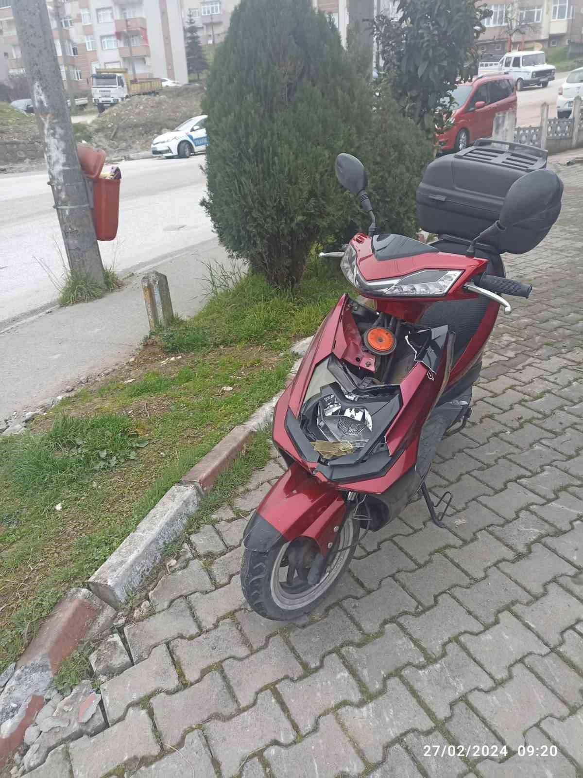 Islak yol, kazaya neden oldu
