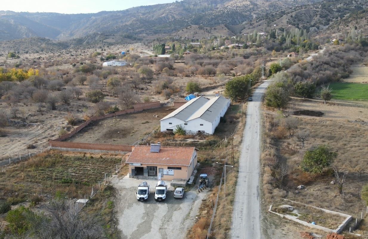Kooperatifin süt toplama araçları TKDK desteği ile yenilendi