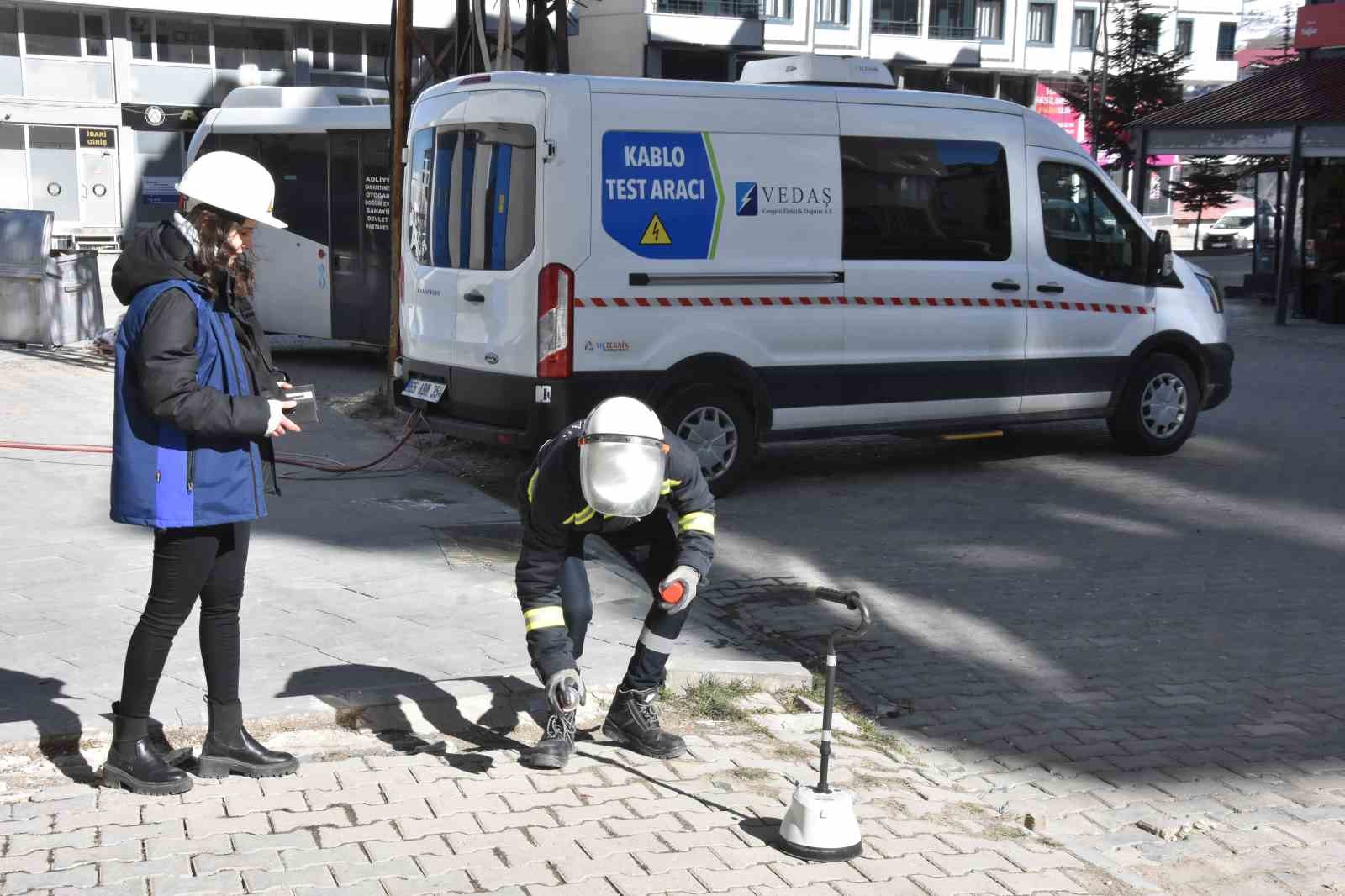 VEDAŞ’ın son teknoloji ’Kablo Test Aracı’ göreve başladı