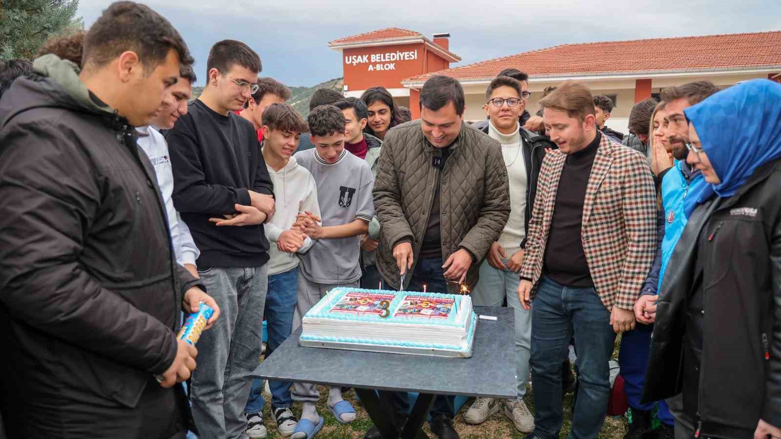 Gen&ccedil; Kuşak Topluluğu 3 yaşında
