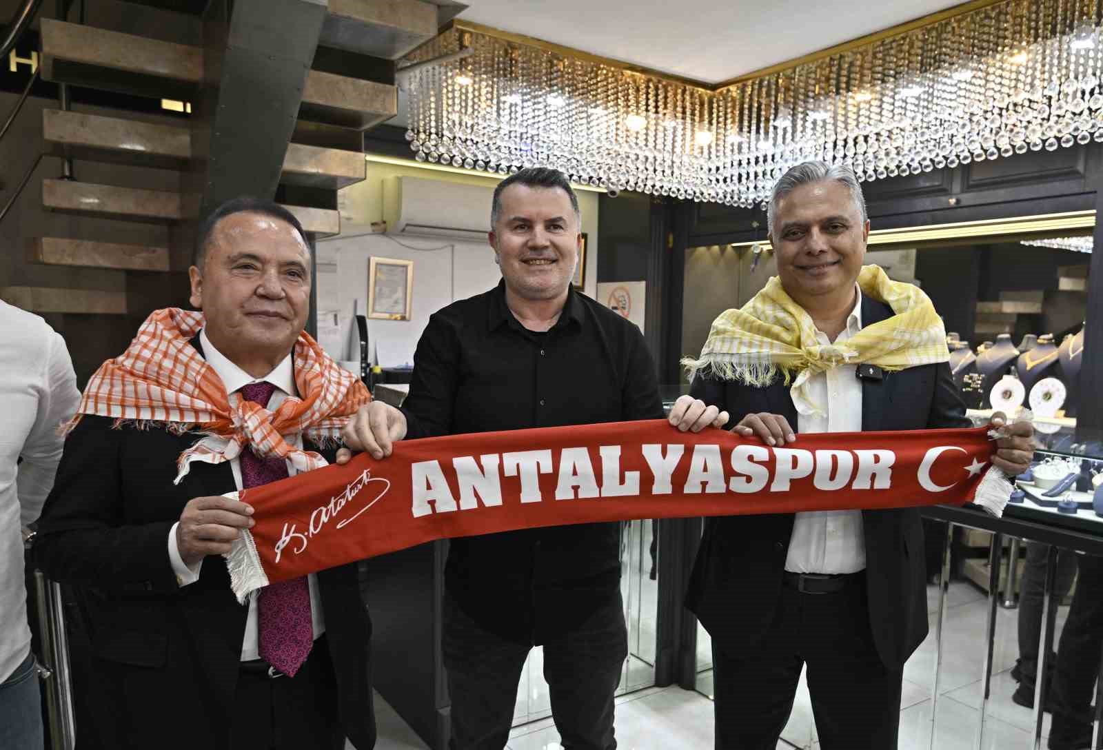 Başkan Uysal: &ldquo;Pehlivanları er meydanlarında ata sporumuzun hakkını vererek iyi birer temsilci oldular&rdquo;
