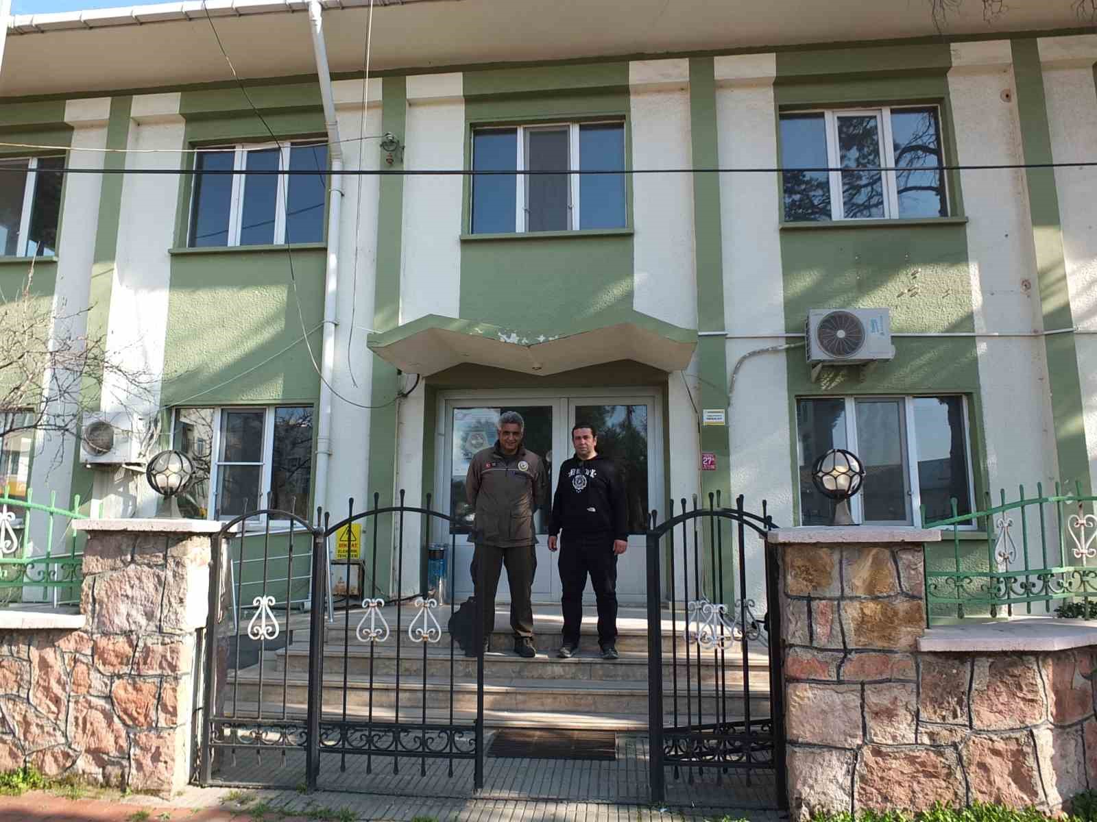 Burhaniye’de Orman İşletme Şefliği yıkılıyor