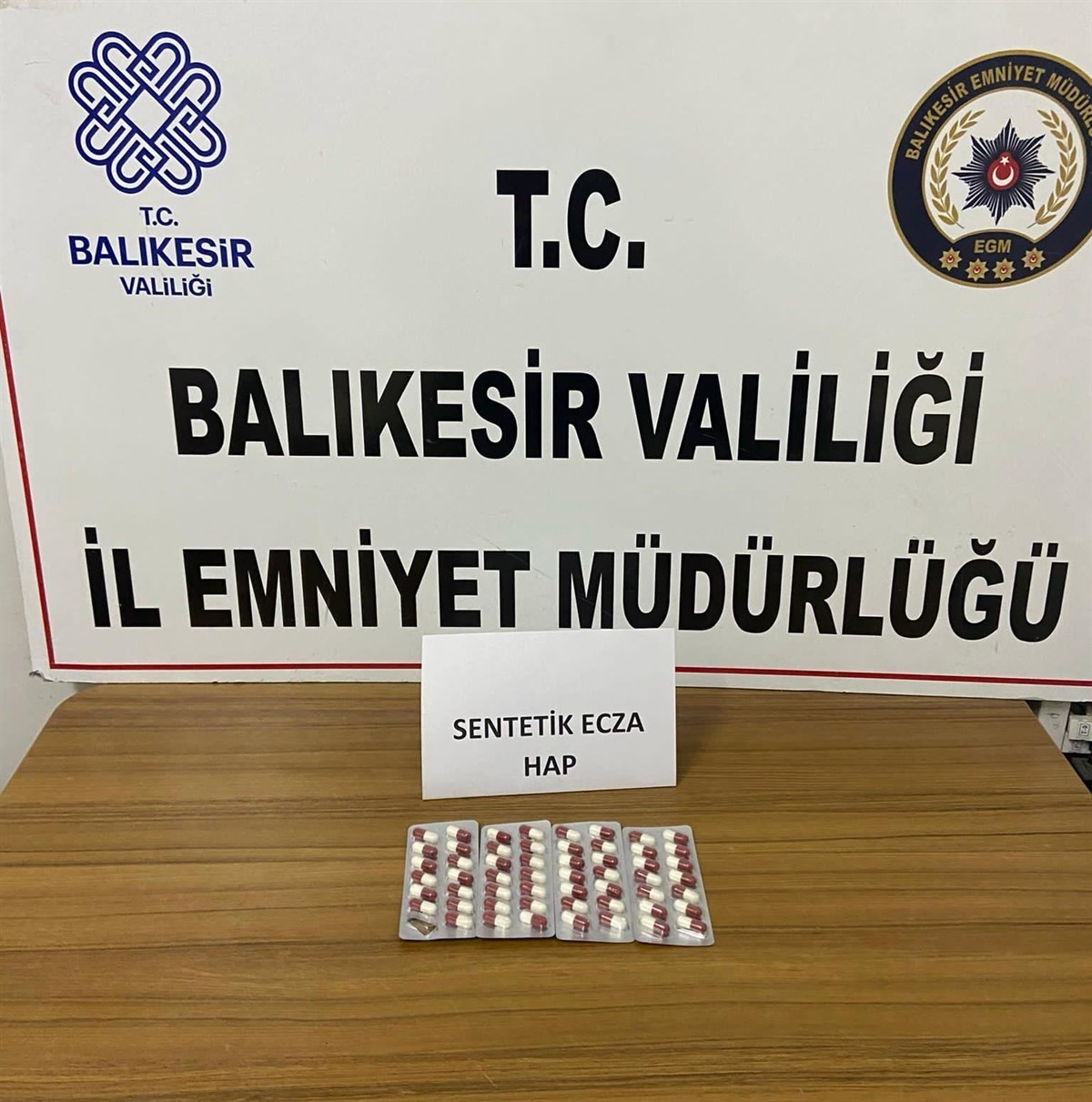 Balıkesir&rsquo;de aranan 18 kişi yakalandı: 5 tutuklama

