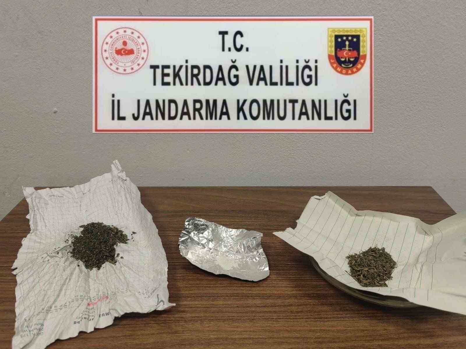 Tekirdağ&rsquo;da silah ve uyuşturucu operasyonu
