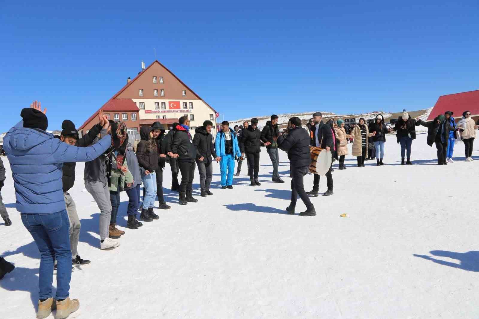 Bingöl Üniversitesi’nden 2’inci Hesarek Kar Festivali etkinliği